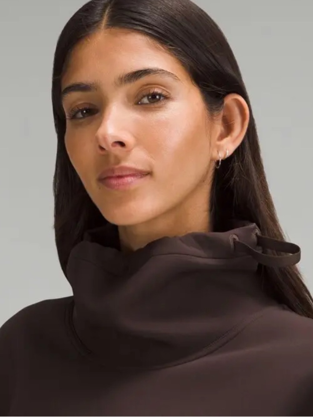 Lululemon Full Flourish Pullover in Expresso - Picture 5 of 11